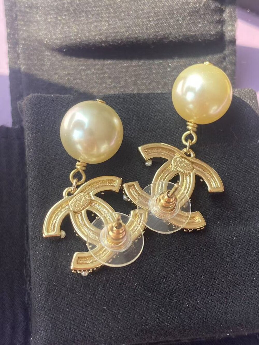 ✨ Chanel CC Pearl Drop Earrings ✨ - Picture 5 of 8